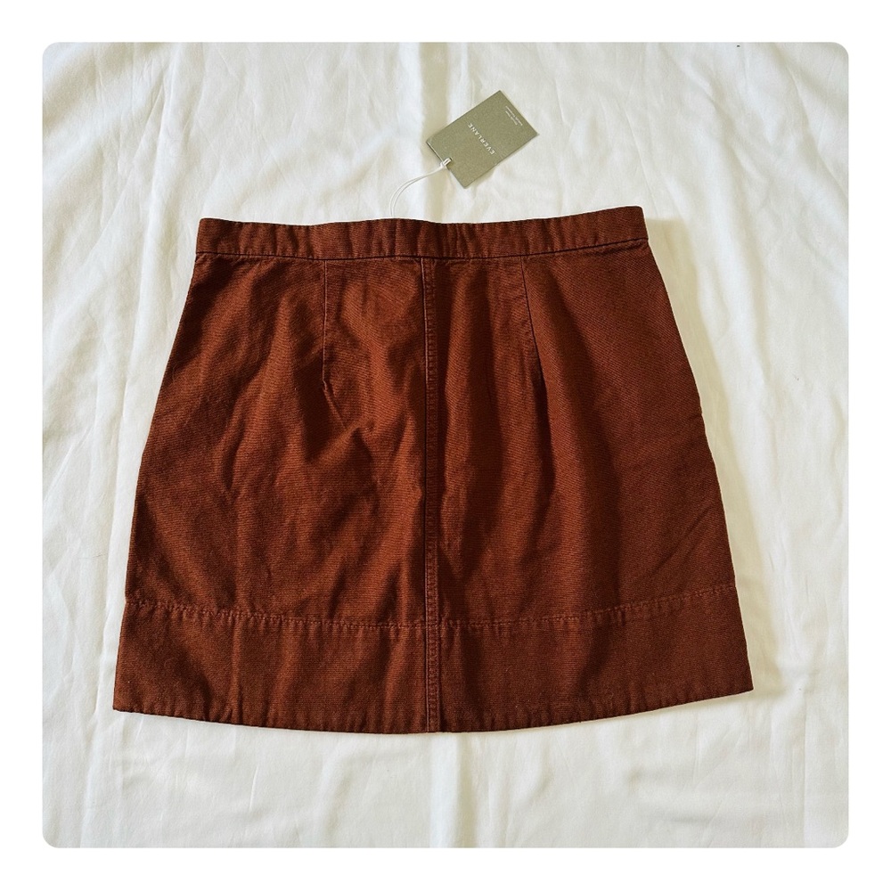 β
NWT Everlane Canvas Stamp Skirt - Brick Brown β
- Picture 10 of 17